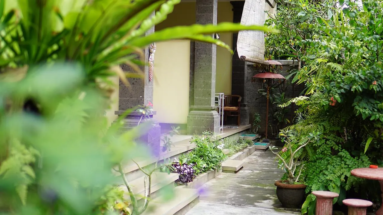 Проживание в семье Nyuh Gading Accommodation Ubud Индонезия